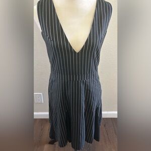 Beulah Black and White womens Striped V-Neck Dress size M NWT